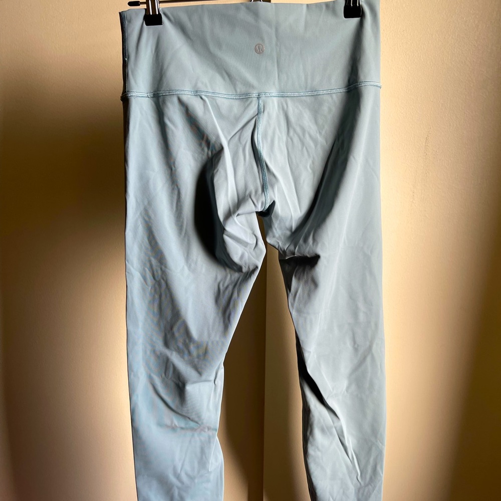 Lululemon light blue leggings - size 10